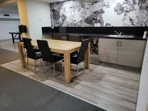 Amazing Studio Apartment Front Flinders Station - Accommodation Perth 2