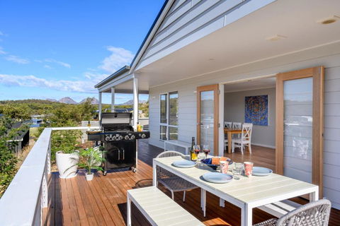 Ambience, A Stunning Holiday Retreat! - Accommodation Perth 0