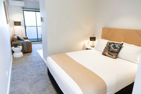 Amica Serviced Apartments - Accommodation Perth 1