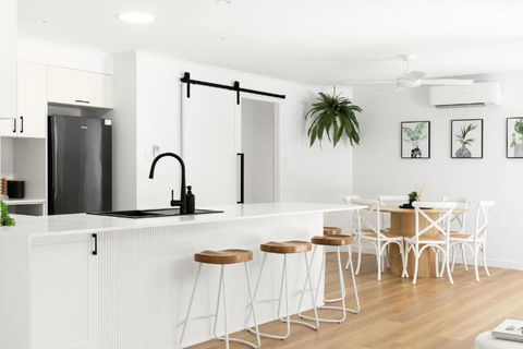 Amiri On Holbrook - Pet Friendly - Accommodation Perth 1