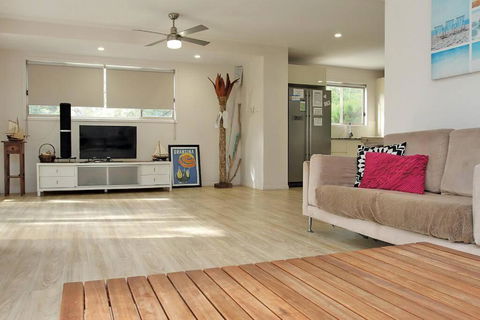 AMITY BEACHHOUSE - Accommodation Perth 4