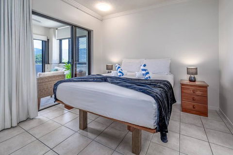 An Adorable Apartment On Abbott - Stunning Views - Accommodation Perth 2