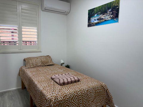 An Enchating And Enriching Home - Accommodation Perth 2