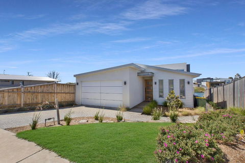 Anchored - Accommodation Perth 4