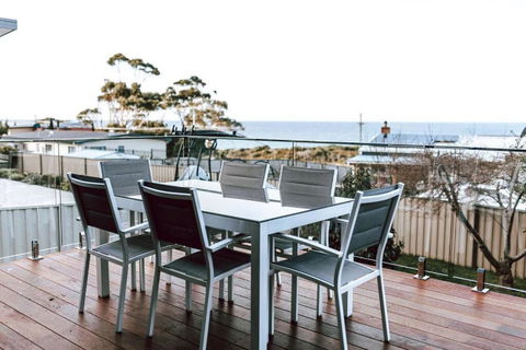 Anchored@Bicheno - Ohmyview! - Accommodation Perth 1
