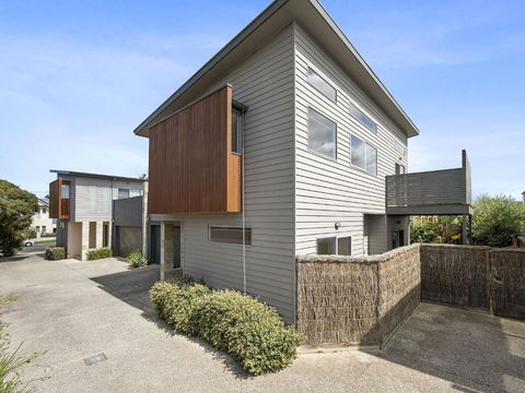 Anderson Central Torquay 36 - Accommodation Perth 1