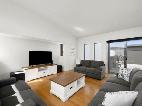 Anderson Central Torquay 36 - Accommodation Perth 3