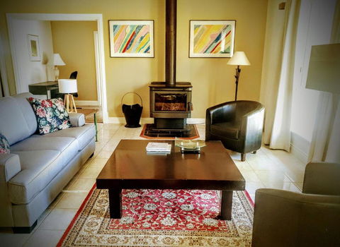 Angaston Lodge - Accommodation Perth 4