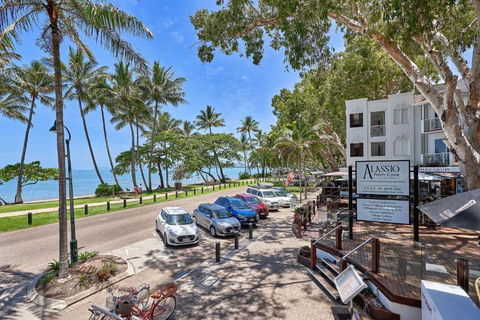 Alassio Beachfront Apartments Palm Cove - Perth Resorts 2