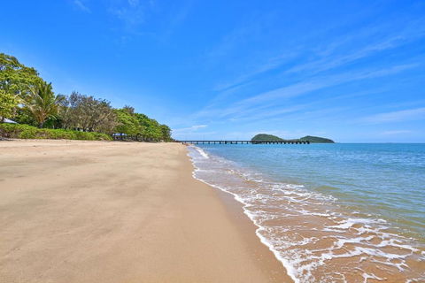 Alassio Beachfront Apartments Palm Cove - Perth Resorts 4