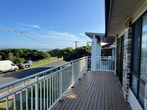 Amani Beach Haus, On The Beach - Accommodation Perth 4