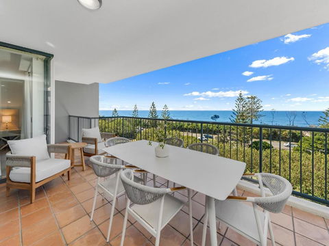 Alex Beachfront Apartment - Accommodation Perth 3