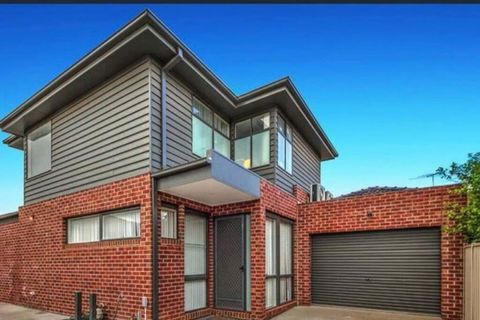 Alexina St Albans - Perth Resorts 0