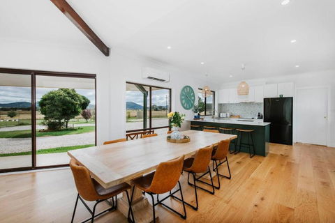 Anton Pavilion - Cheerful Country Solace In Mudgee - Perth Resorts 1