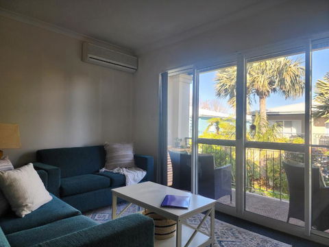Apartment In Apollo Quays Resort With Shared Jetty - Accommodation Perth 4