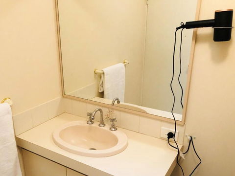 API Preston Beach Front Apartments - Perth Resorts 4