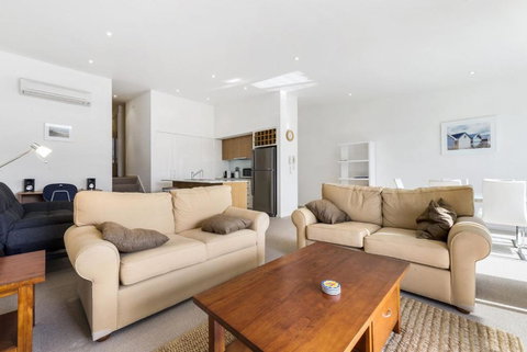 Apollo Blue 11 - Accommodation Perth 3