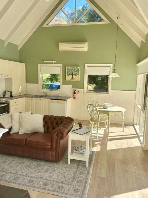 Apple Tree Cottage - Perth Resorts 4