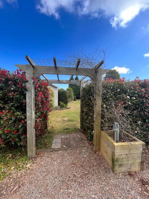 Apple Tree Cottage - Comboyne Mountain Cottages - Accommodation Perth 1