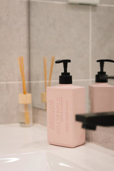 Apt Near Garden City&3km To QSAC - Accommodation Perth 1