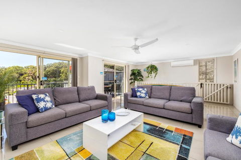 Aqua Lagoon - Great Family Beach Getaway - Accommodation Perth 1