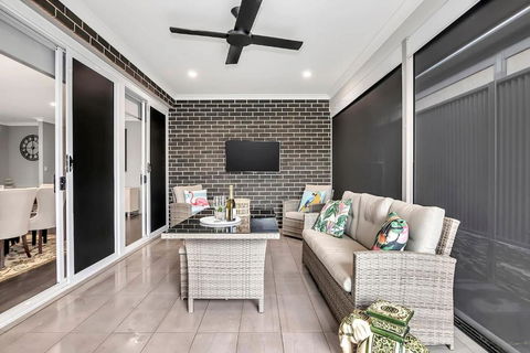 Aqua Place - Family Comfort Meets Coastal Charm - Accommodation Perth 1