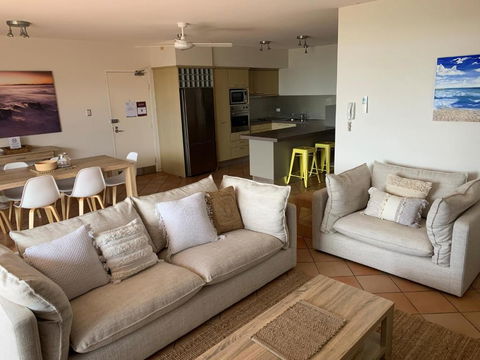 Aqua Promenade Beachfront Holiday Apartments - Accommodation Perth 4