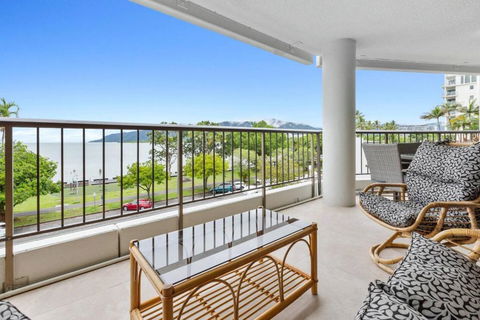 Aquarius Esplanade Retreat - Perth Resorts 1