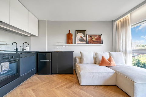 Aquarius - Luxe Inner City Abode - Accommodation Perth 0