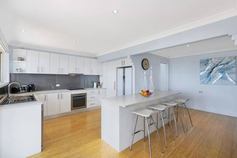 Aquavista Beach, Lake, Sun, And Sand - Accommodation Perth 2