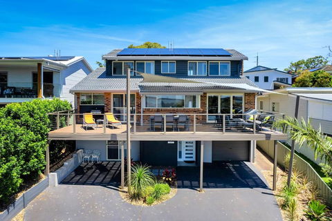 Aquavista Beach, Lake, Sun, And Sand - Accommodation Perth 1