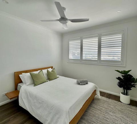 Aquila Beach Retreat - Accommodation Perth 3