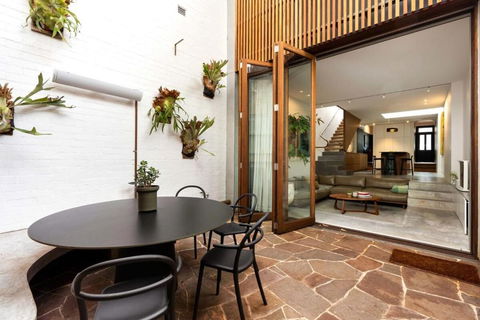 Architecture Designed Terrace - Accommodation Perth 2