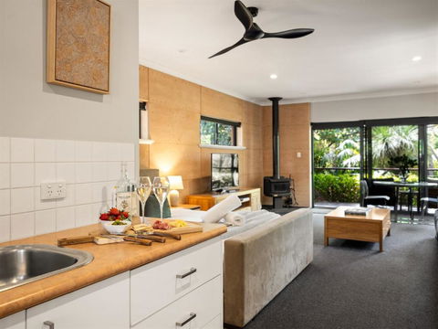 Aroha - Accommodation Perth 3