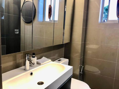 Artistic, Spacious And Comfortable 1 Bedroom Apartment - Perth Resorts 3