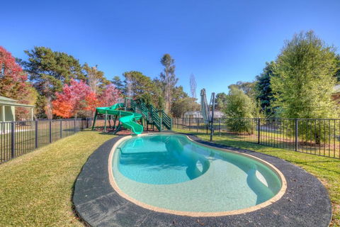 Ashwood Alpine House - Accommodation Perth 0