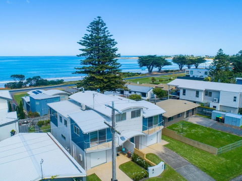 At Saint Judes - Accommodation Perth 2