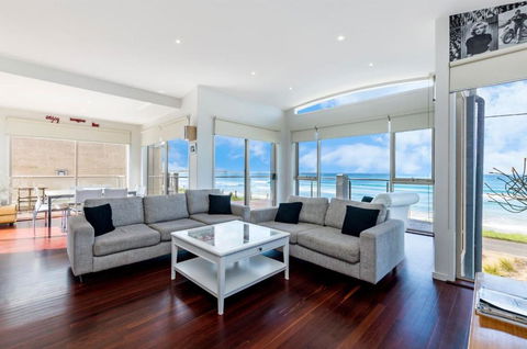 Auldys - Accommodation Perth 3