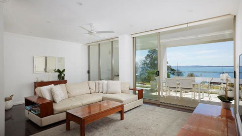 Aura 2 Apartment With Spectacular Views - Accommodation Perth 3