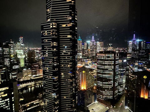 Aus108 - 1B1B With Breathtaking City Views - Accommodation Perth 3