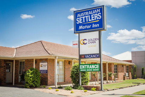 Australian Settlers Motor Inn - Accommodation Perth 0