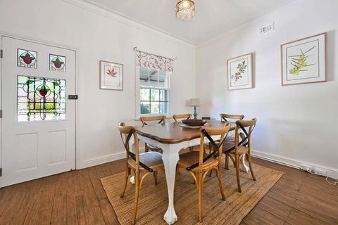 Autumn Leaf Cottage - Heritage Charm, Close To CBD - Perth Resorts 3