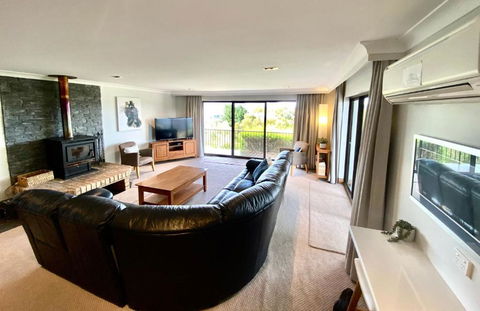 Aviemore 4 14 Cobbodah Street - Perth Resorts 0