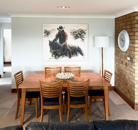 Aviemore 4 14 Cobbodah Street - Perth Resorts 4