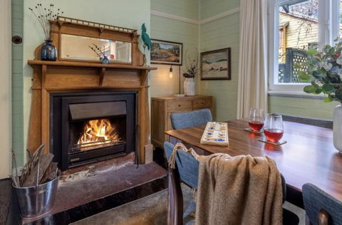 Avondale Mountain Cottage - Perth Resorts 3