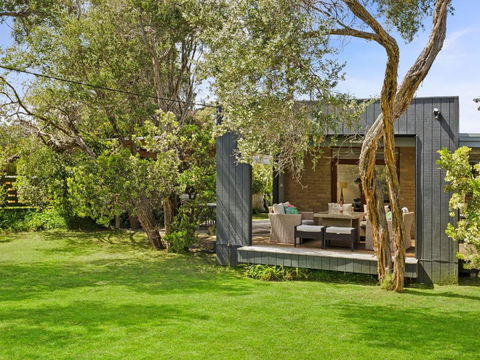 Avonlea Sorrento Holiday House - Accommodation Perth 0
