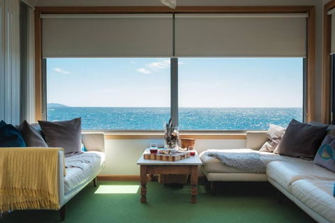 Awesome Beach House Bicheno - Accommodation Perth 0