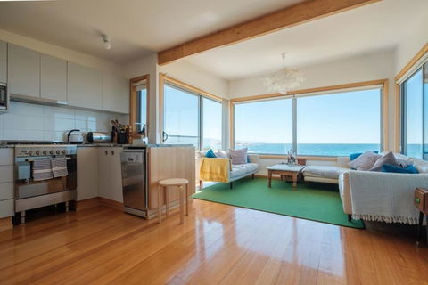 Awesome Beach House Bicheno - Accommodation Perth 2