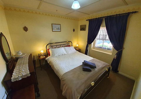 Ayers Burra - Historical 1851 Cottage - Accommodation Perth 1