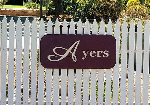 Ayers Burra - Historical 1851 Cottage - Accommodation Perth 2